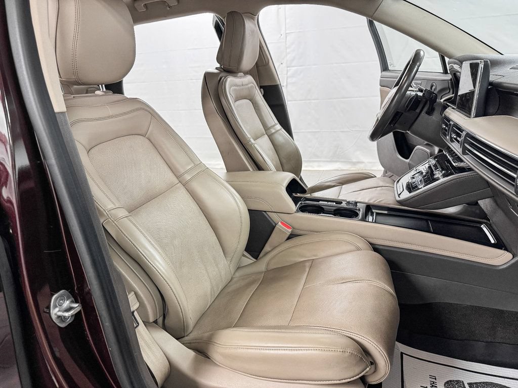 Used 2020 Lincoln Corsair Reserve w/ Equipment Group 202A AWD/4WD image 12