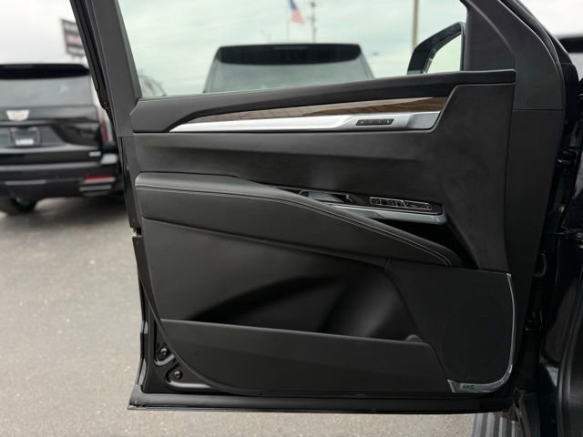 Used 2026 Cadillac Escalade Platinum Sport image 18