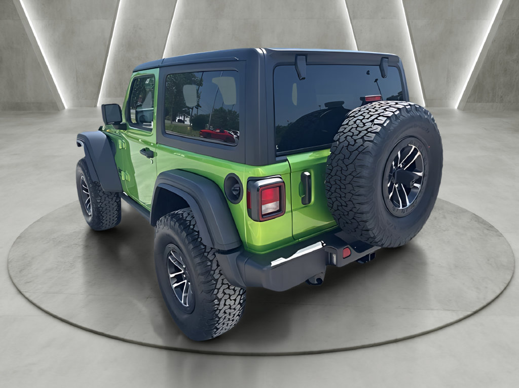 Used 2025 Jeep Wrangler Sport AWD/4WD image 5