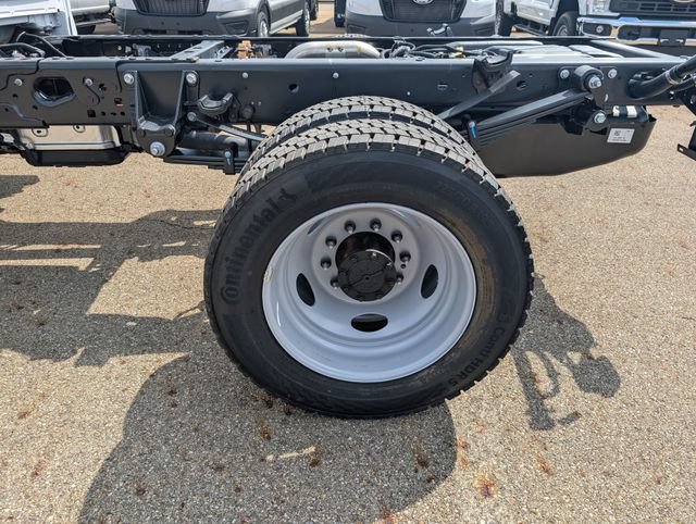 New 2026 Ford F550 4x4 Regular Cab Super Duty image 19