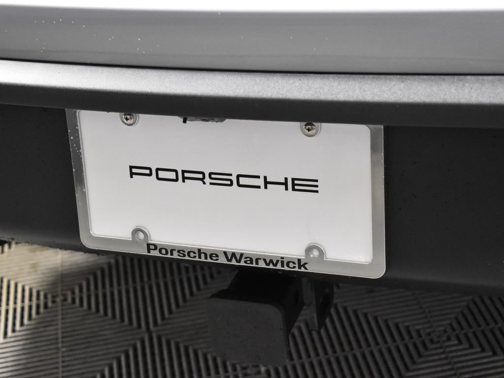Used 2026 Porsche Macan AWD/4WD image 14