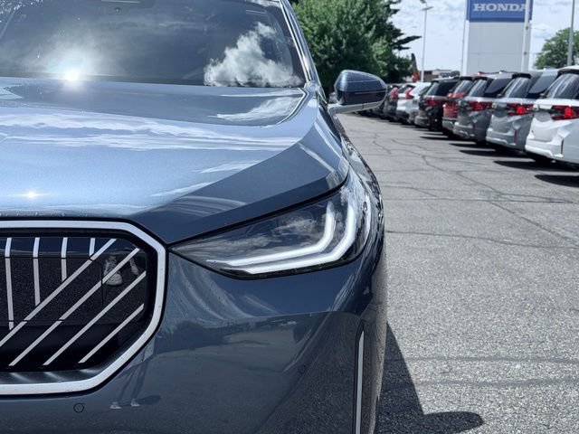 New 2026 BMW X3 xDrive30i w/ Premium Package AWD/4WD image 3