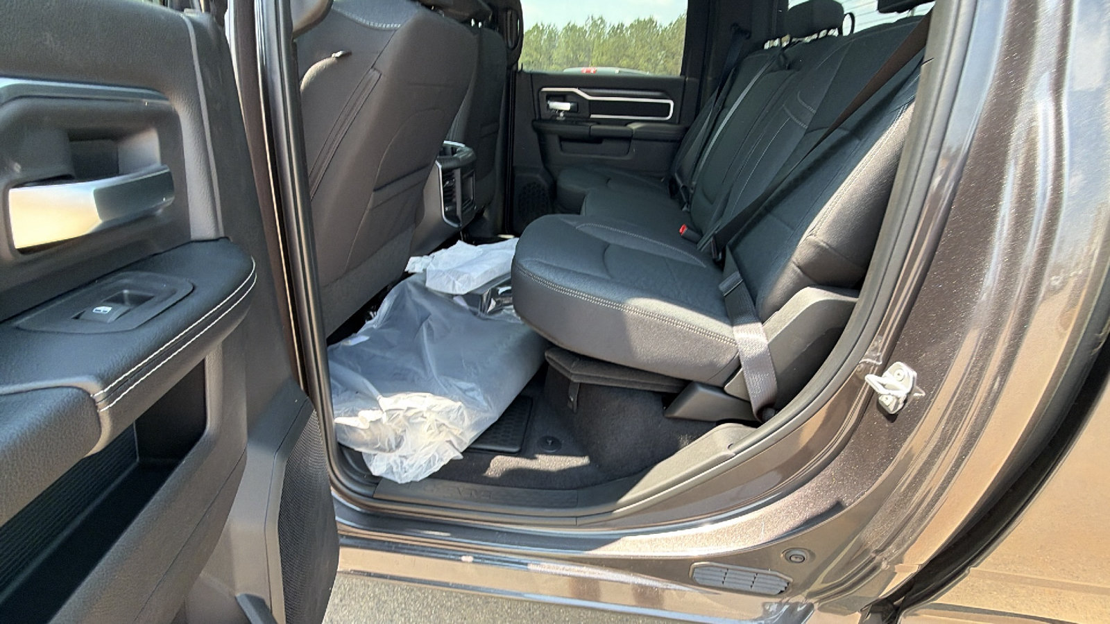 New 2026 RAM 2500 Big Horn AWD/4WD image 19