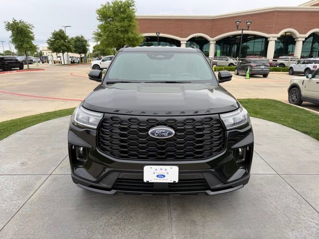 Certified 2025 Ford Explorer ST-Line AWD/4WD image 2