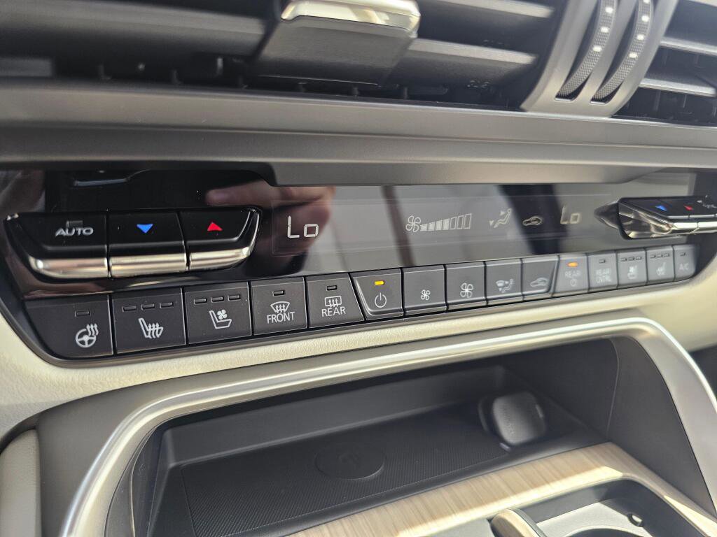 New 2026 MAZDA CX-90 Plug-In Hybrid w/ Premium Plus AWD/4WD image 32