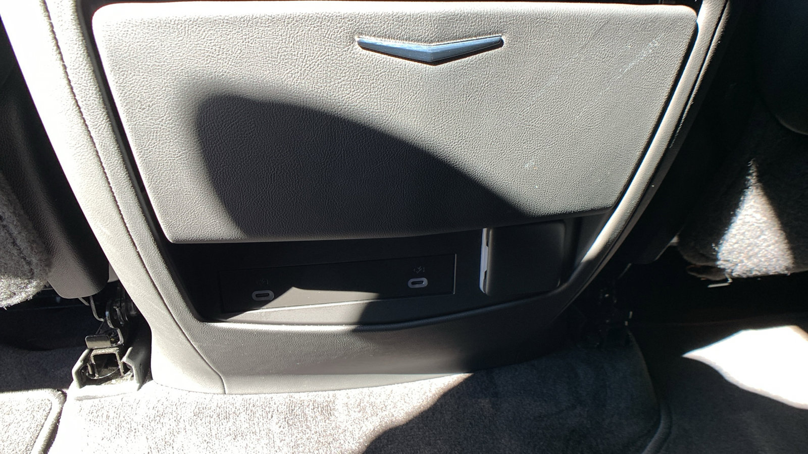 Used 2022 Cadillac Escalade Luxury image 27