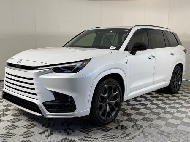 New 2026 Lexus TX 500h AWD image 2