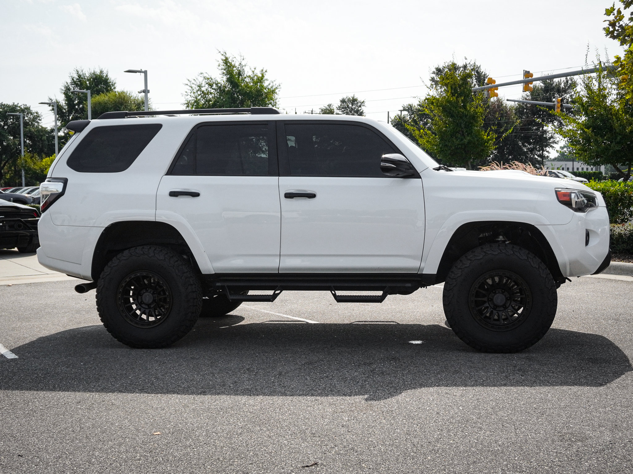 Used 2021 Toyota 4Runner Venture w/ Moonroof Package AWD/4WD image 11