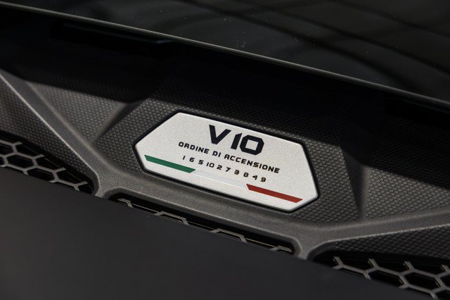 Used 2022 Lamborghini Huracan EVO RWD image 51
