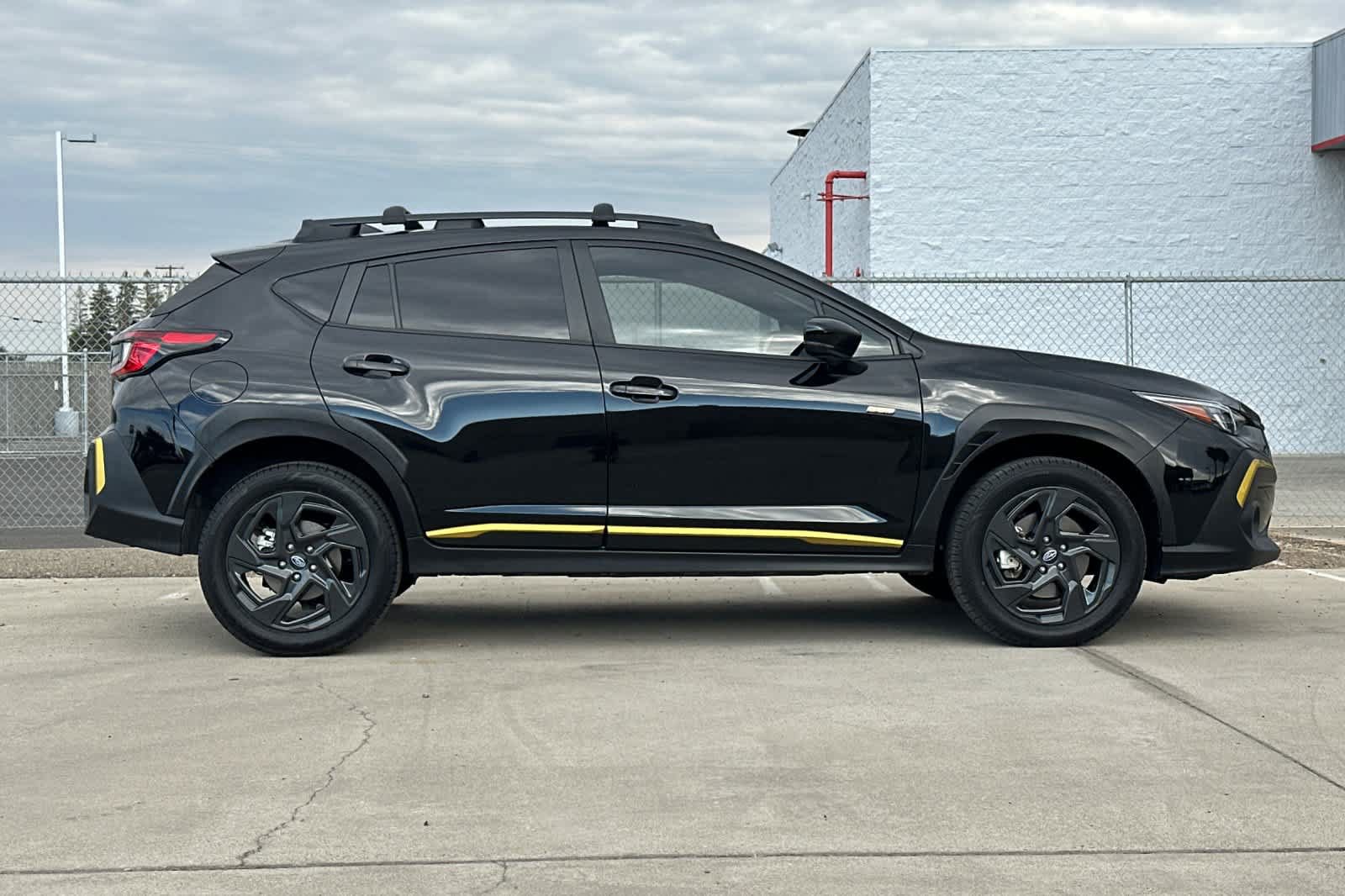 Used 2024 Subaru Crosstrek 2.5i Sport w/ Crosstrek Mirror Package AWD/4WD image 2