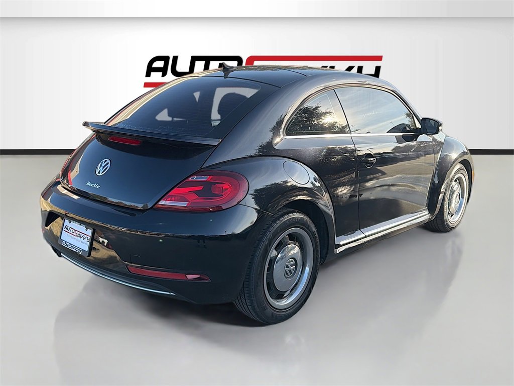 Used 2019 Volkswagen Beetle 2.0T SE image 7