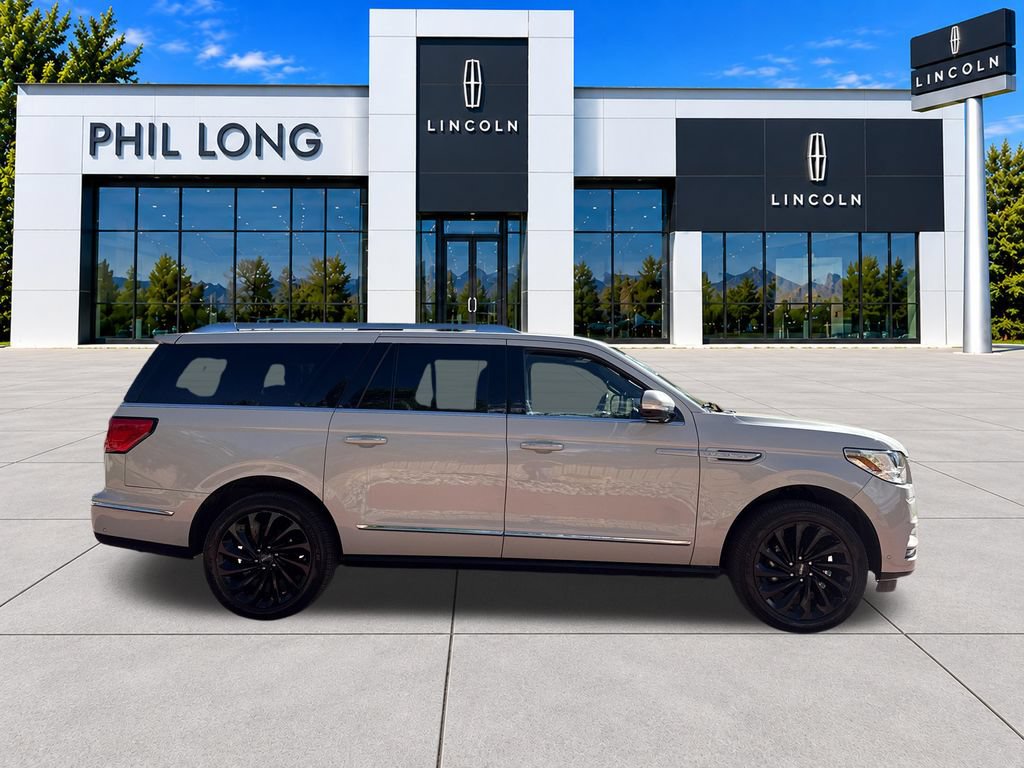 Certified 2021 Lincoln Navigator L Reserve AWD/4WD image 9