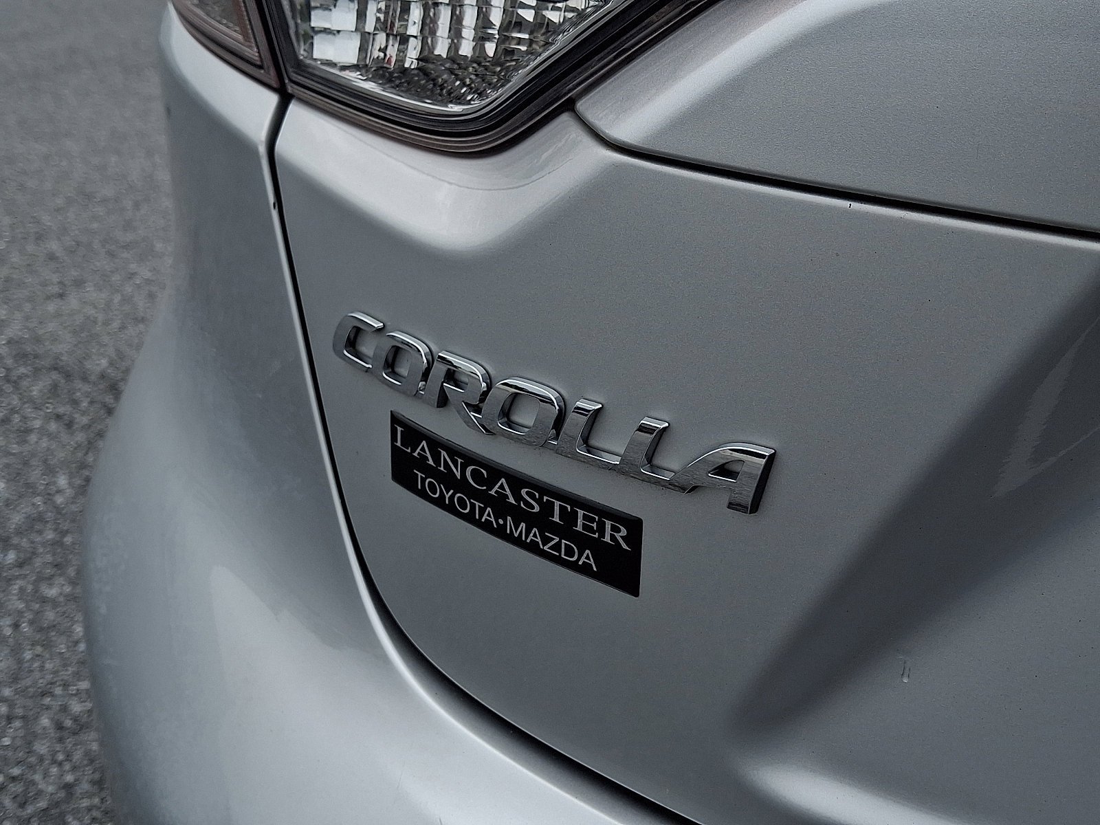 Used 2023 Toyota Corolla LE FWD image 29