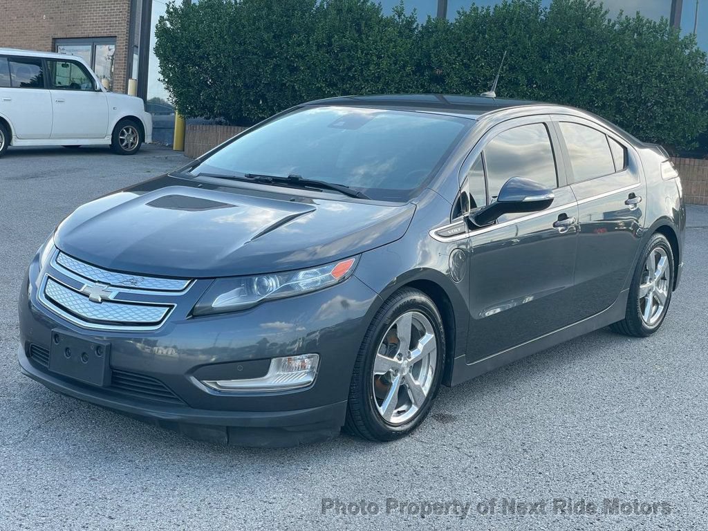 Used 2013 Chevrolet Volt Premium w/ Premium Trim Package FWD image 3
