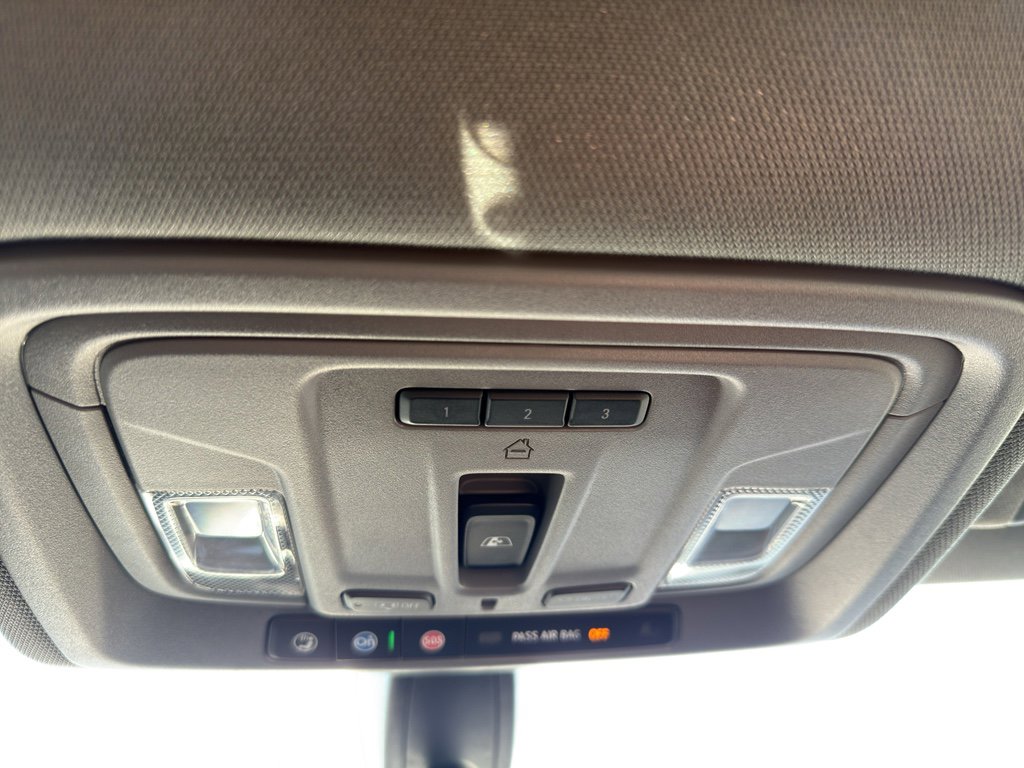 Used 2020 Chevrolet Silverado 1500 RST image 25