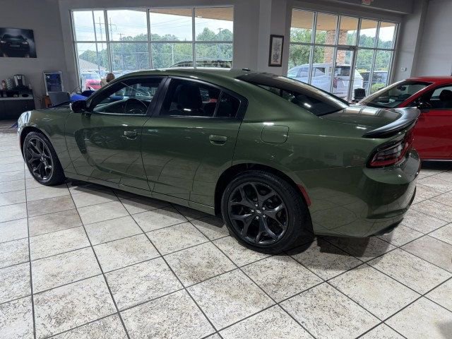 Used 2020 Dodge Charger SXT w/ Driver Convenience Group image 3