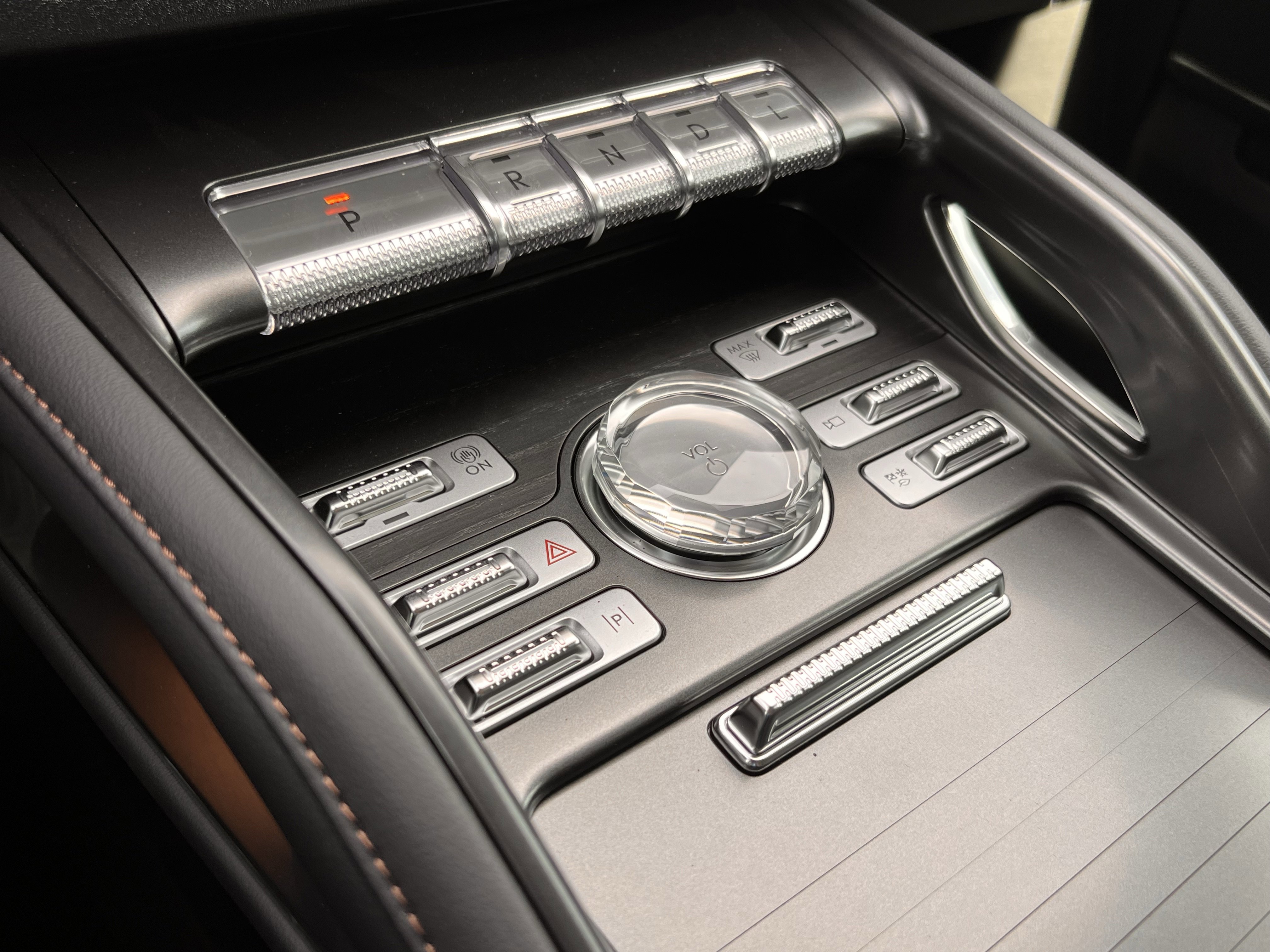 New 2026 Lincoln Nautilus Reserve AWD/4WD image 19