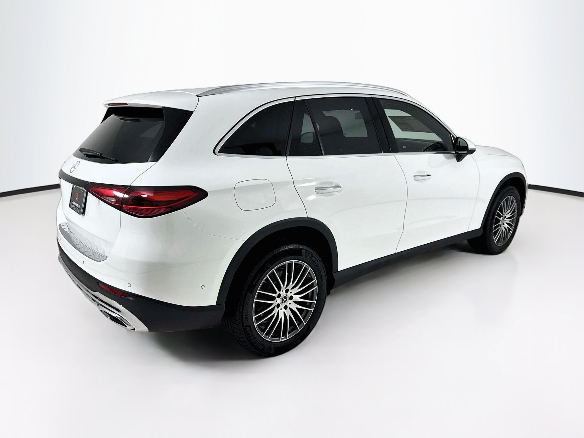 New 2027 Mercedes-Benz GLC 300 image 8