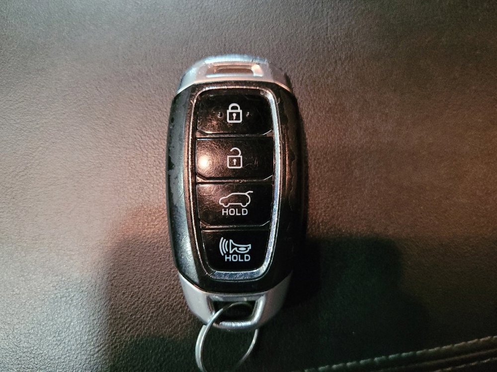 Used 2020 Hyundai Santa Fe SEL w/ Convenience Package image 32