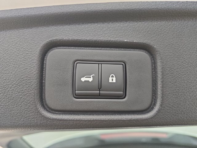 New 2026 Nissan Pathfinder Platinum FWD image 16