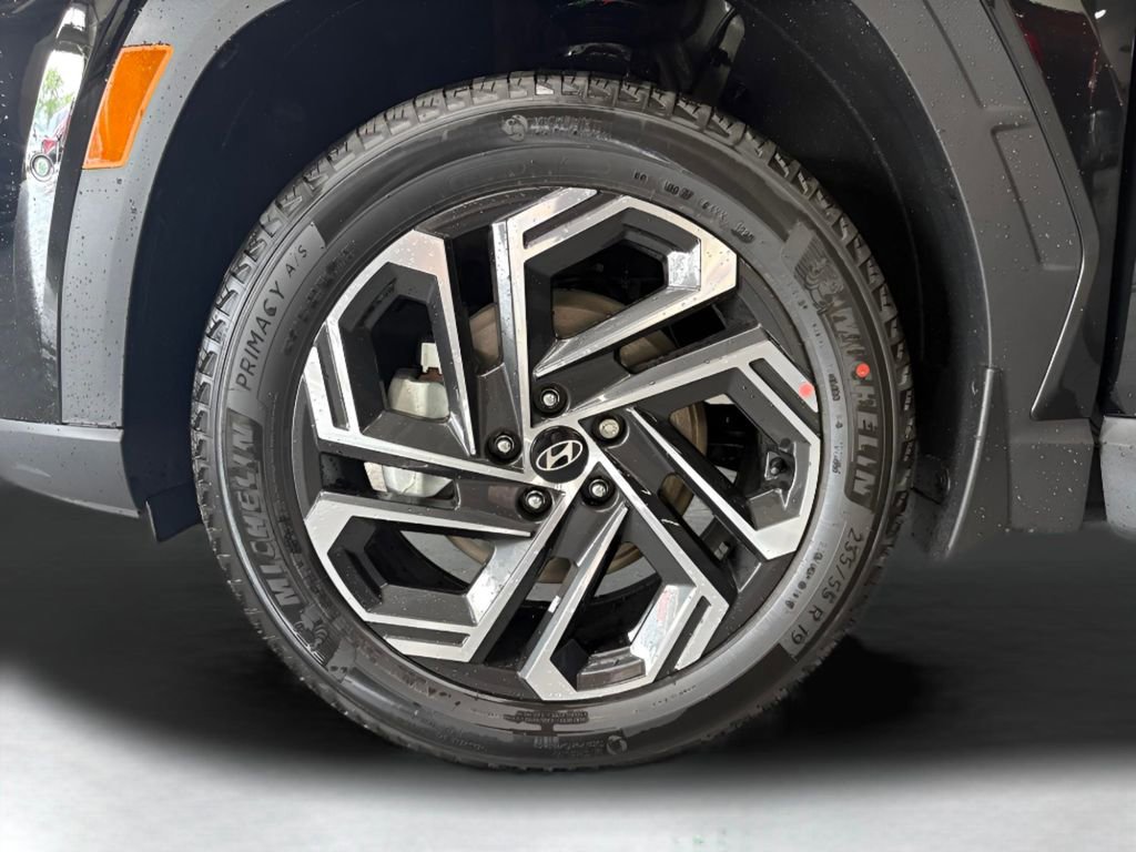 Certified 2025 Hyundai Tucson Limited AWD/4WD image 10