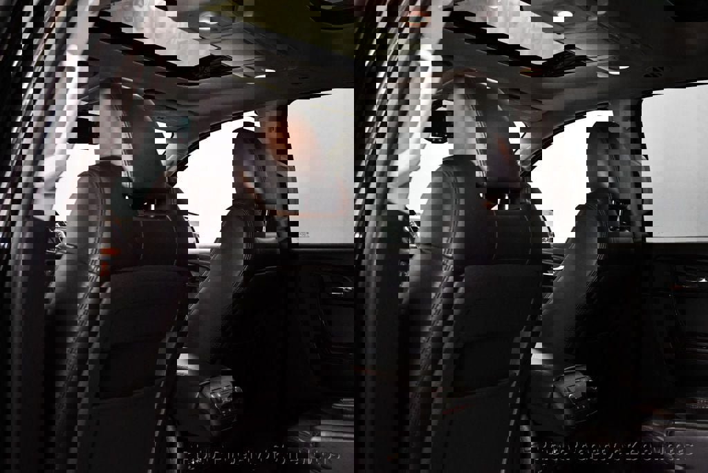 Used 2011 GMC Acadia Denali image 20