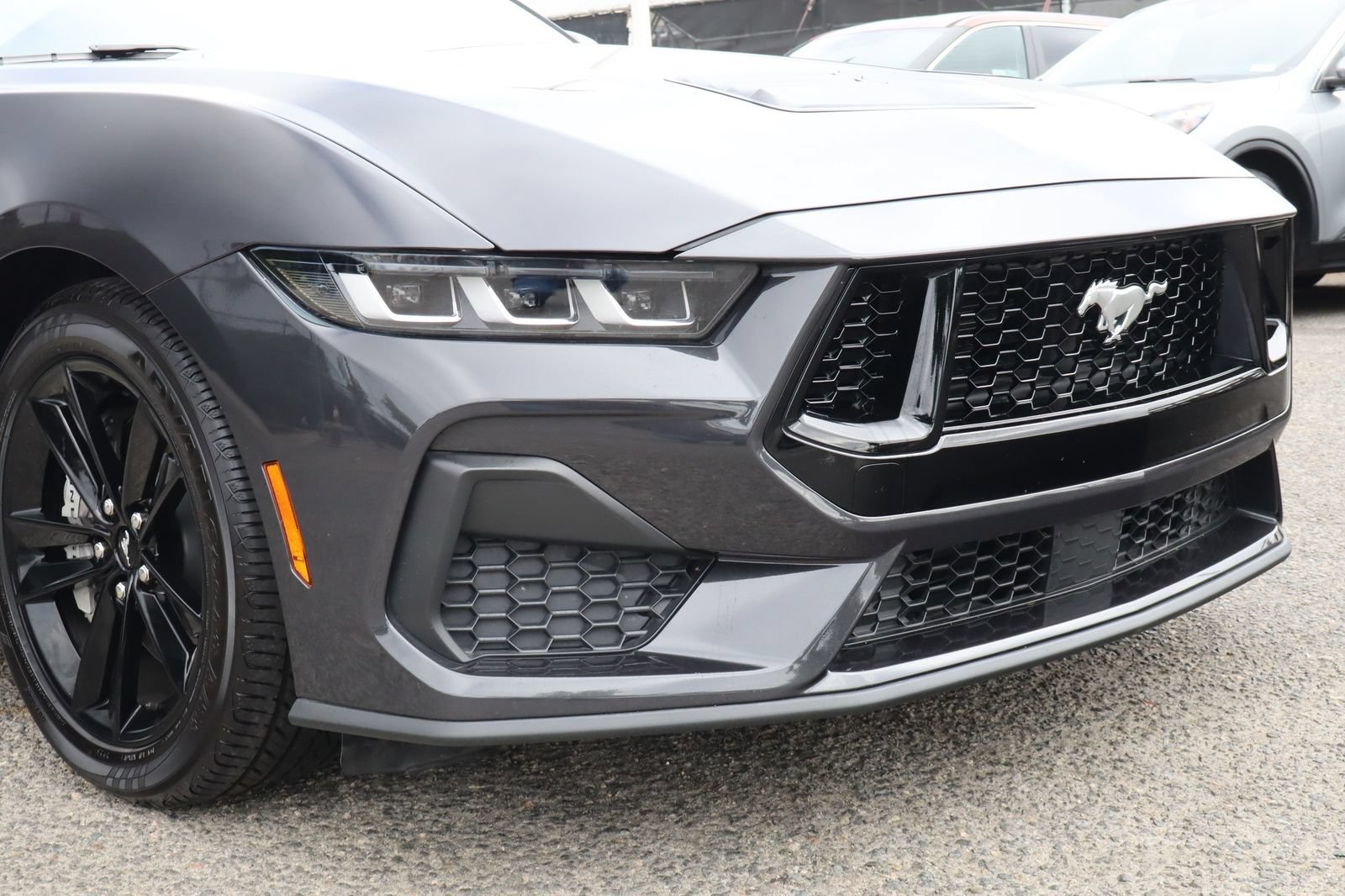 Used 2024 Ford Mustang GT RWD image 9
