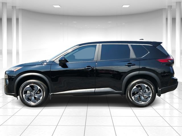Used 2026 Nissan Rogue SV w/ SV Premium Package AWD/4WD image 2