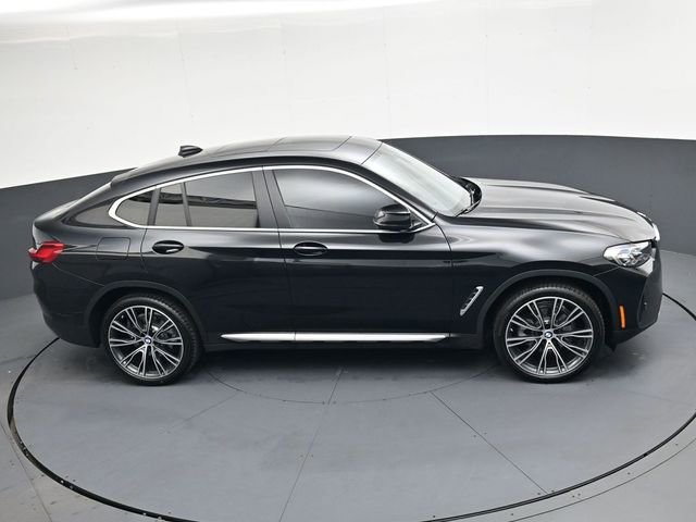 Used 2025 BMW X4 xDrive30i w/ Premium Package image 22