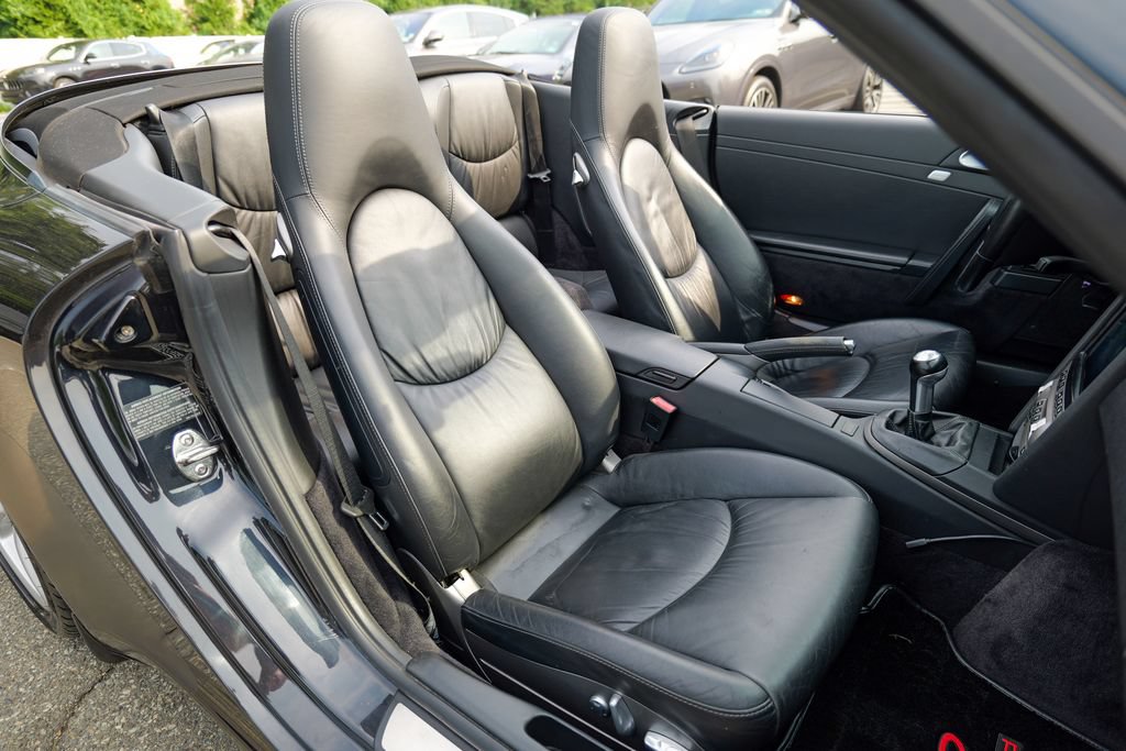 Used 2006 Porsche 911 Carrera RWD image 35