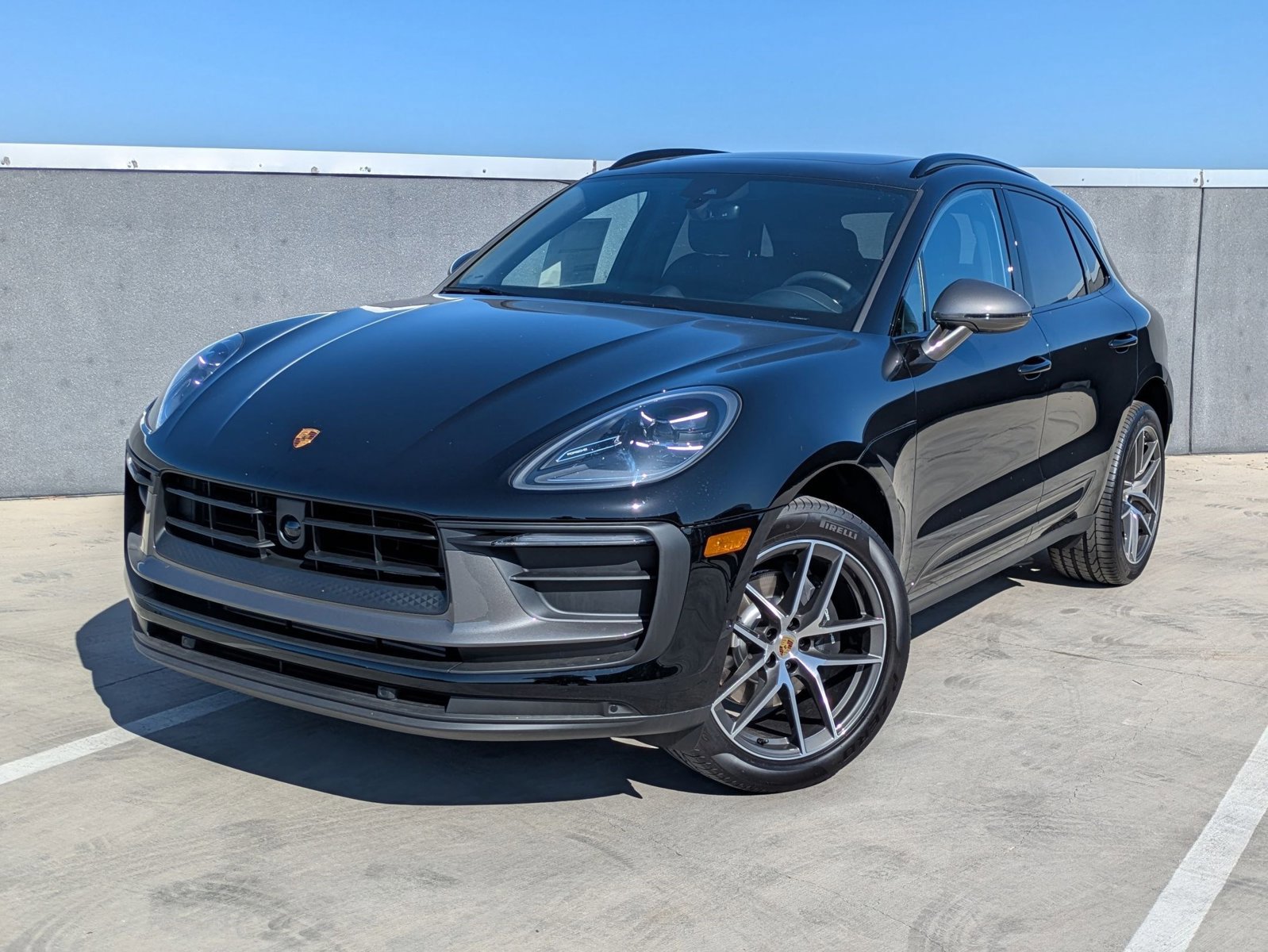 New 2025 Porsche Macan Turbo