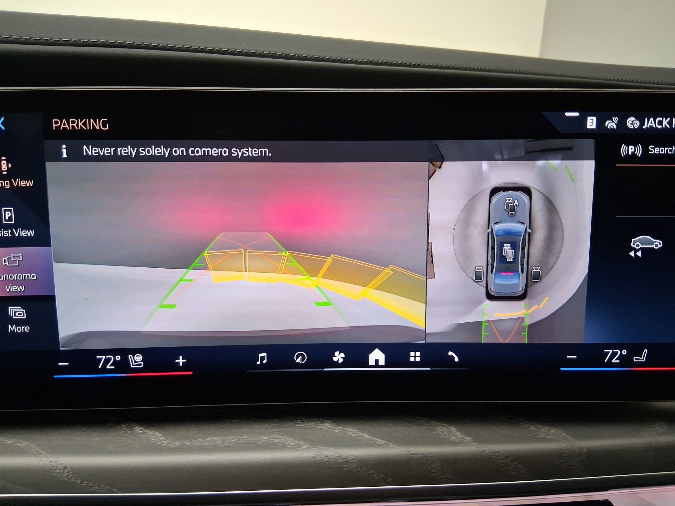 New 2026 BMW 740i w/ Premium Package image 25