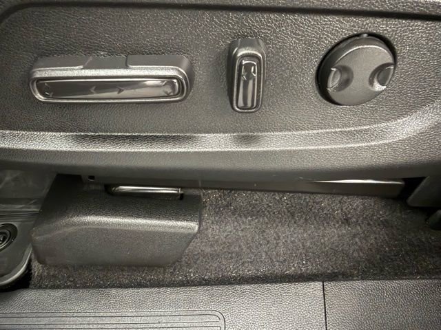 Certified 2025 Honda Pilot TrailSport image 29