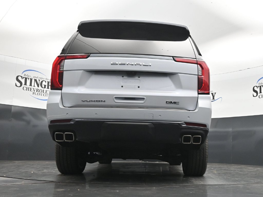 Certified 2026 GMC Yukon Denali Ultimate w/ LPO, Floor Liner Package AWD/4WD image 31