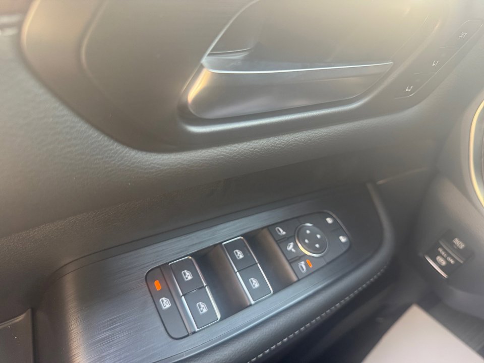 New 2026 Nissan Armada SL image 32