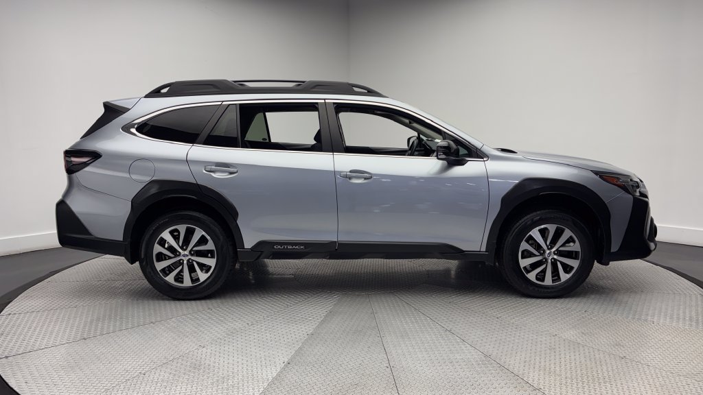 Used 2024 Subaru Outback Premium AWD/4WD image 40