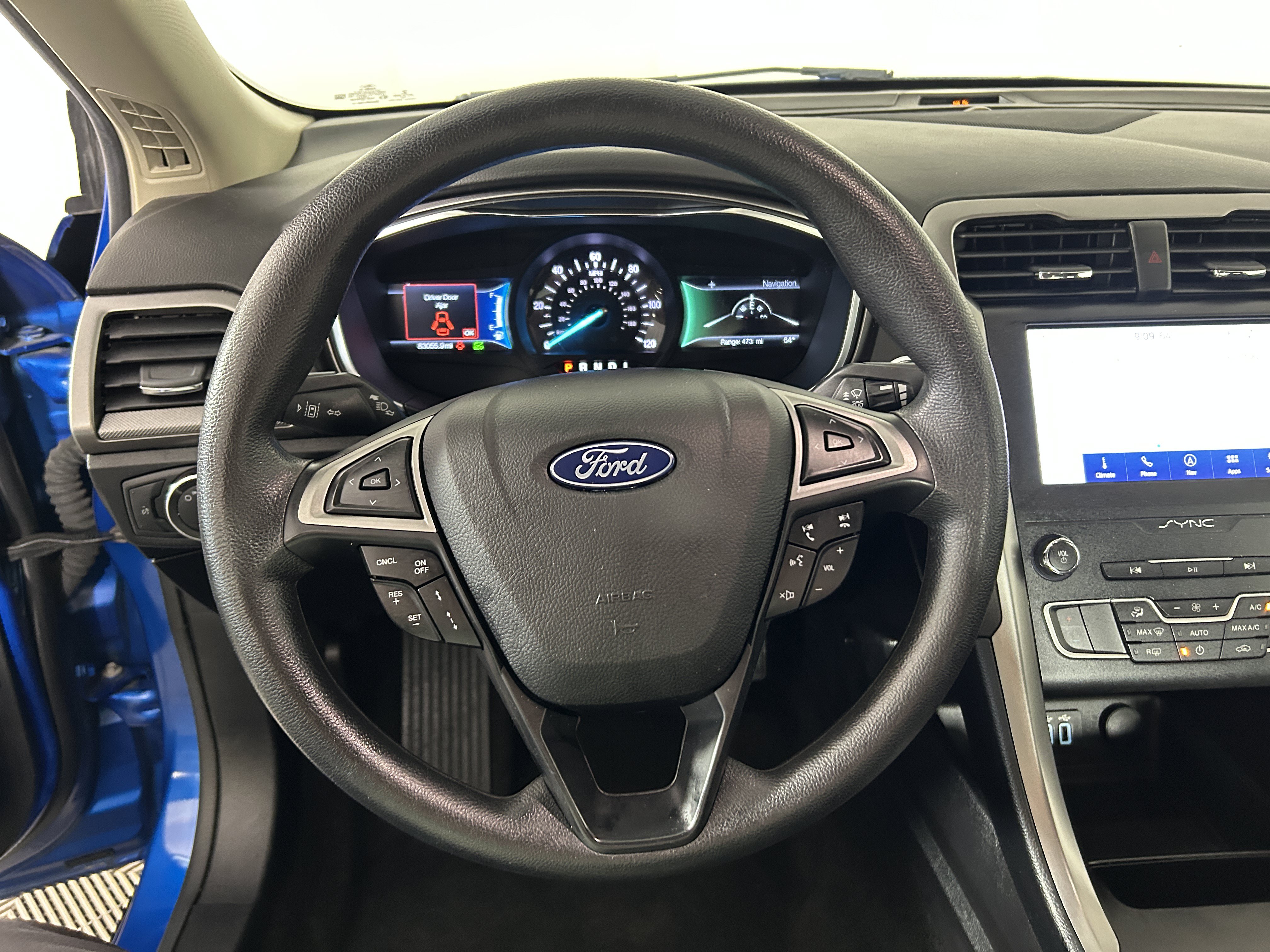 Used 2020 Ford Fusion SE FWD image 14