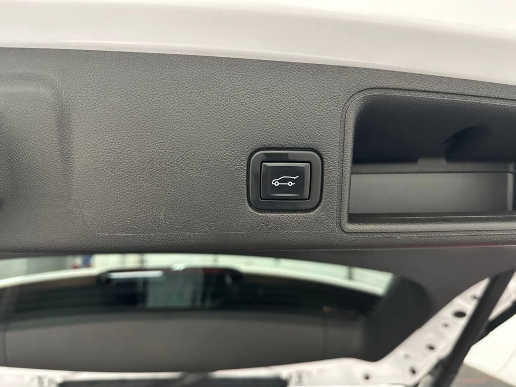 Used 2022 GMC Terrain SLT AWD/4WD image 36