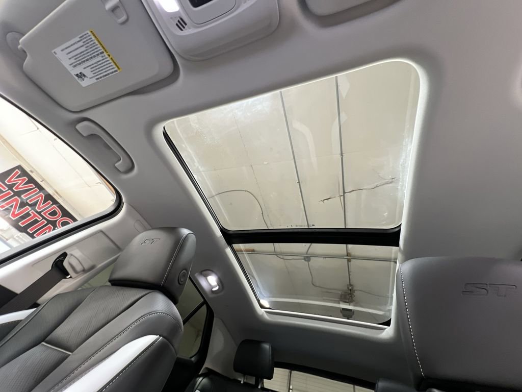 New 2025 Buick Envision Sport Touring image 19