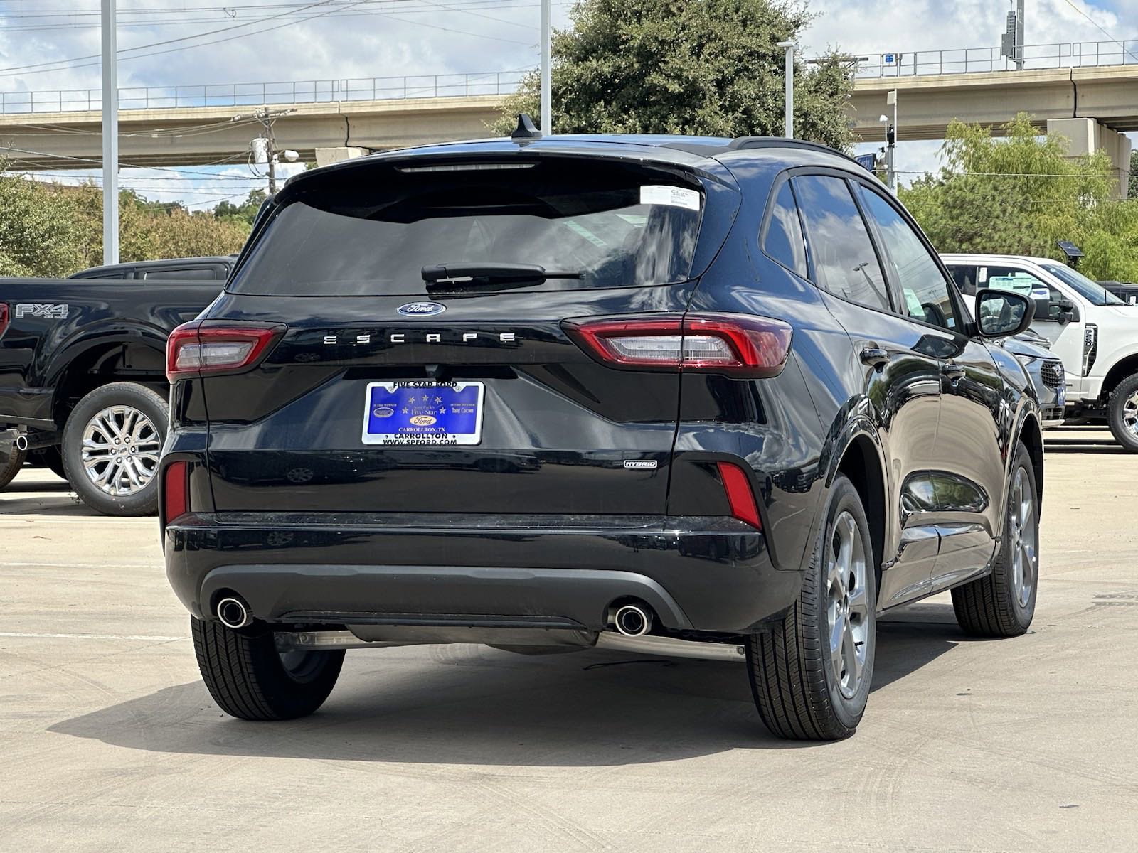 New 2024 Ford Escape ST-Line w/ Equipment Group 301A FWD image 4