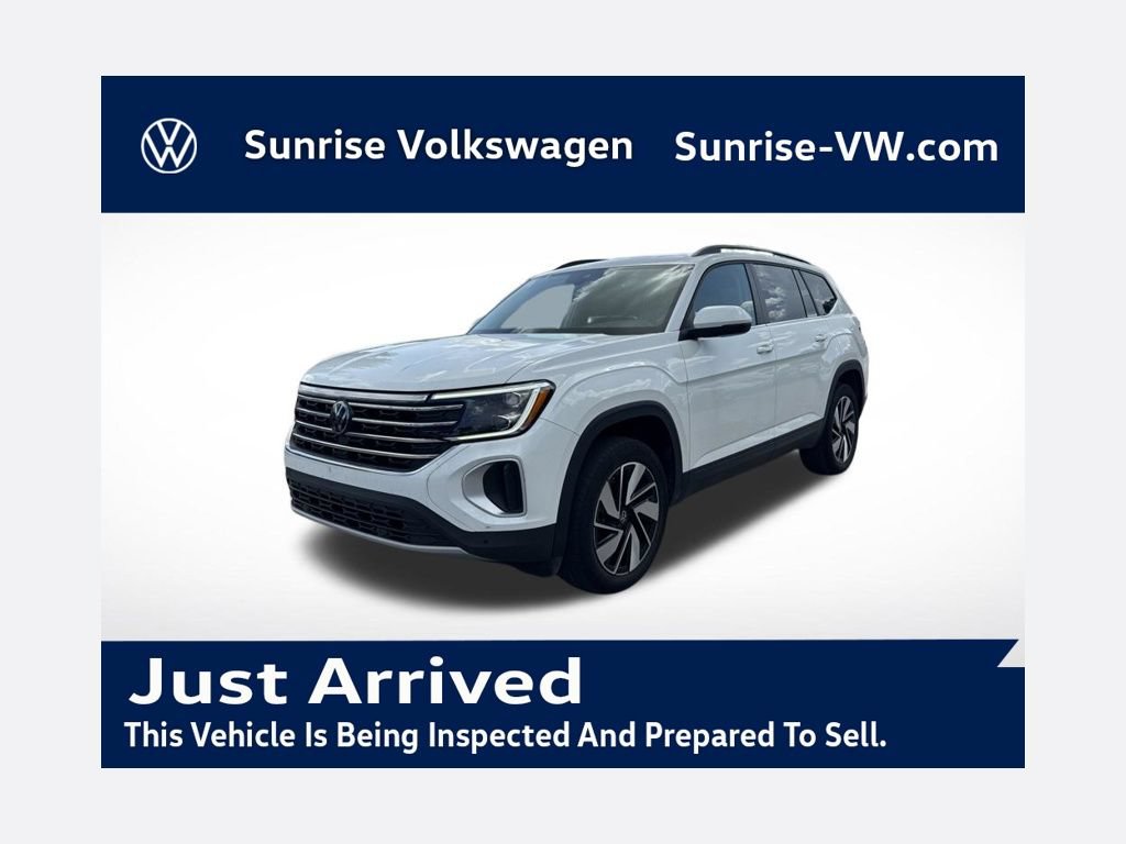 Used 2024 Volkswagen Atlas SE w/ Panoramic Sunroof Package
