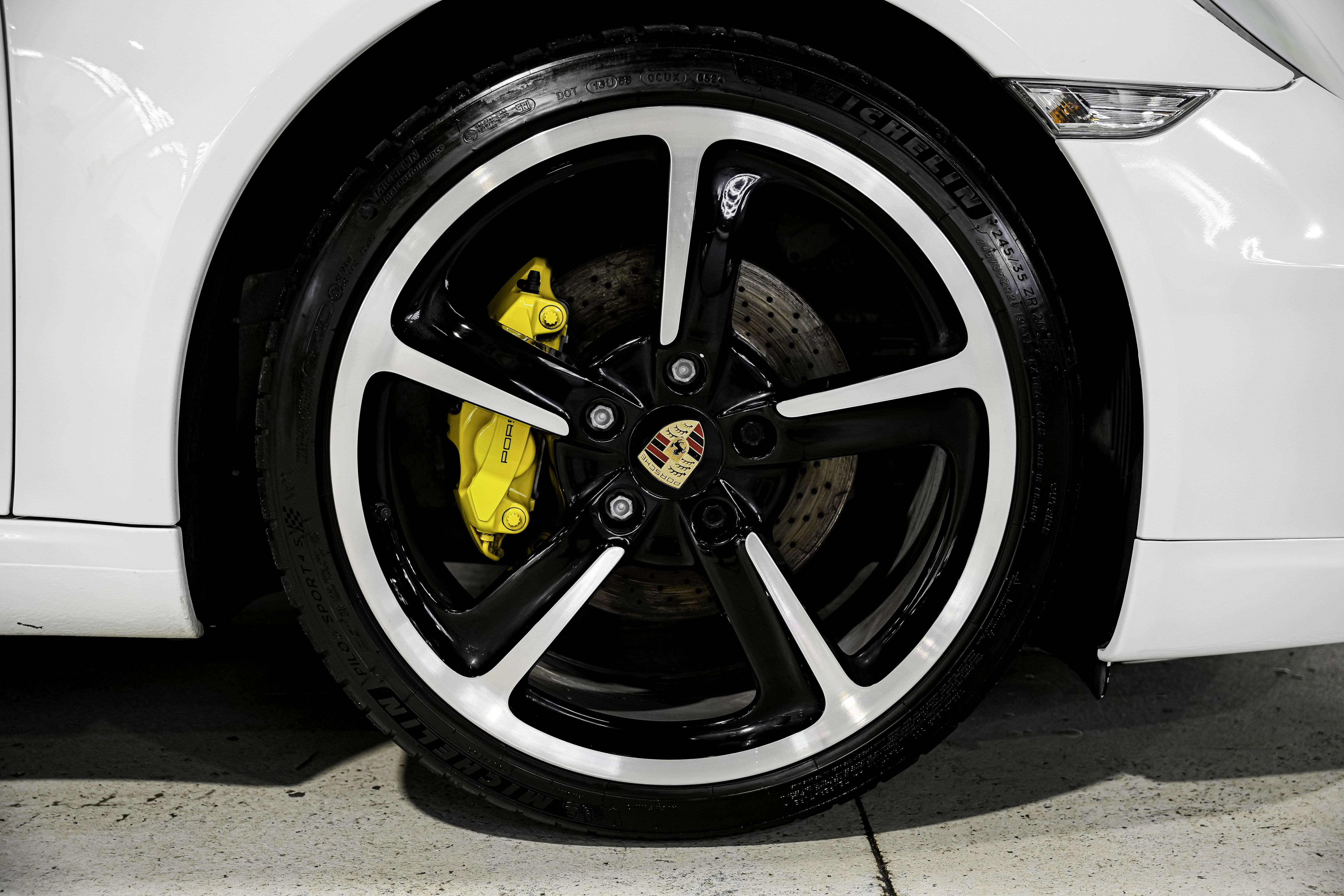 Used 2014 Porsche 911 Carrera image 47