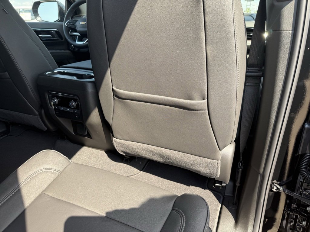New 2026 Chevrolet Suburban LT w/ Comfort Package image 36