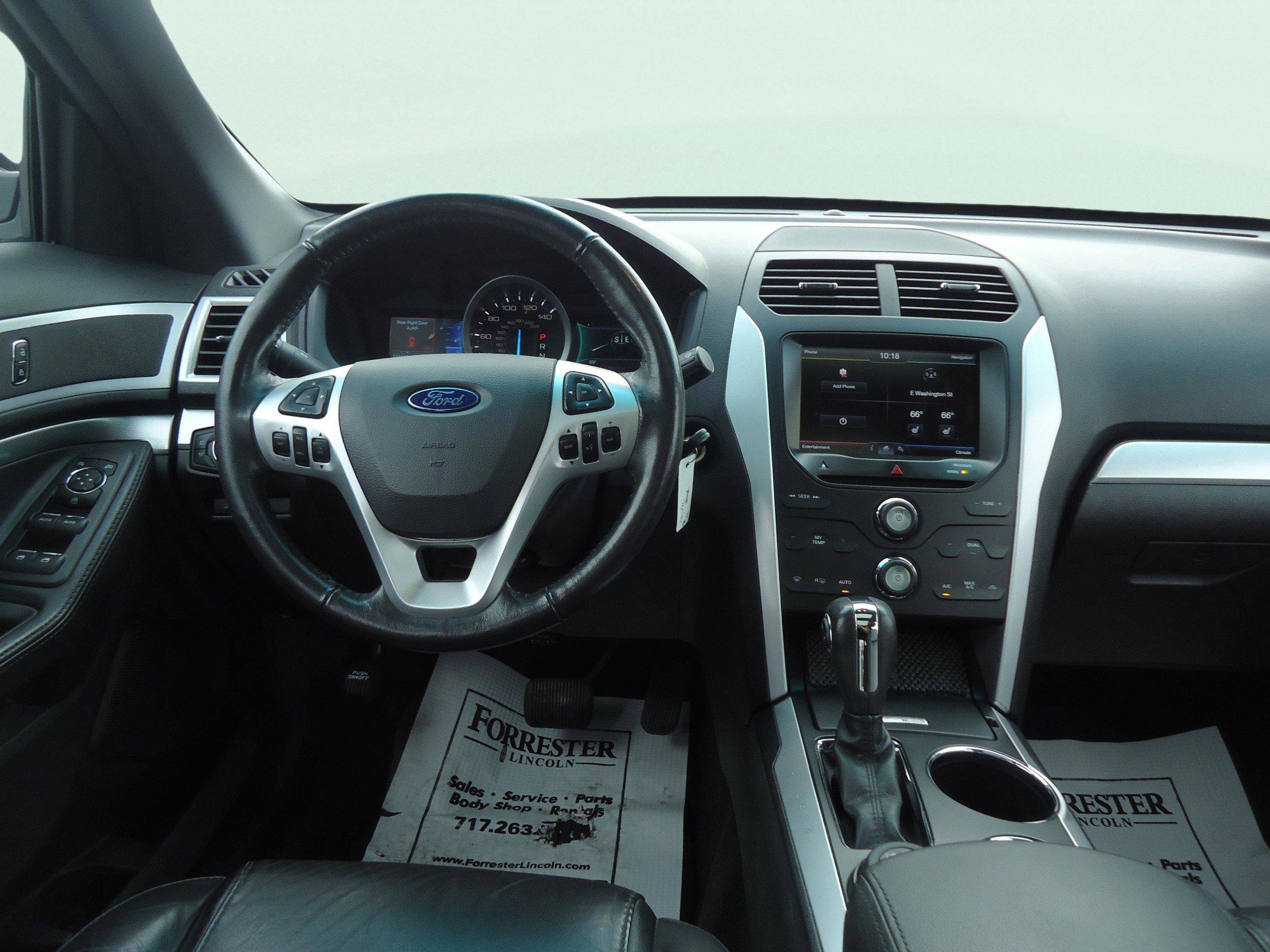 Used 2014 Ford Explorer XLT w/ Equipment Group 202A image 17