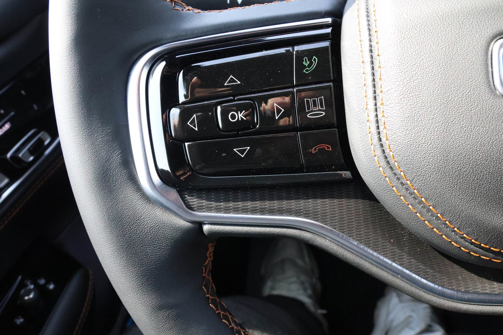 New 2026 Jeep Grand Wagoneer Summit AWD/4WD image 31