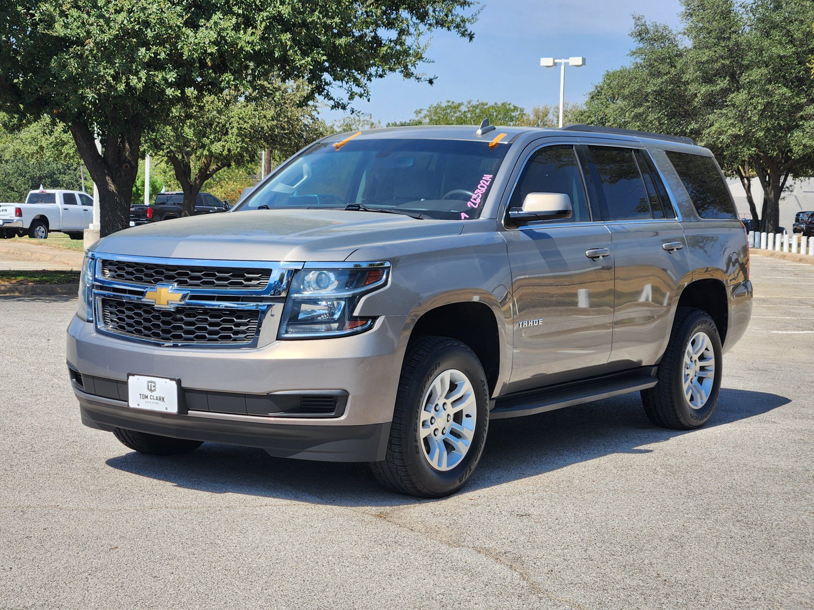 Used 2019 Chevrolet Tahoe LS RWD image 2