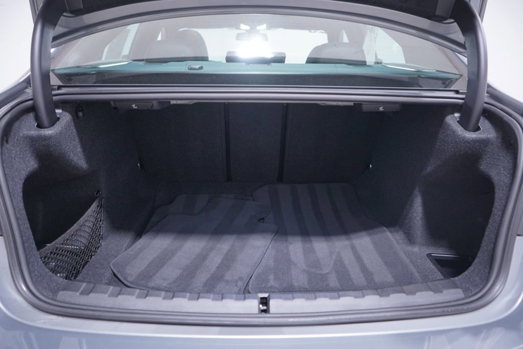 Used 2025 BMW 330i xDrive Sedan image 23