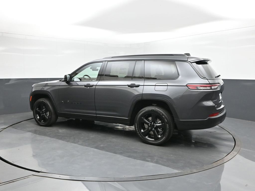 New 2025 Jeep Grand Cherokee L Altitude image 5