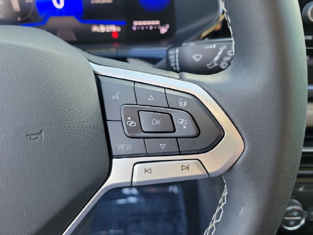 Certified 2024 Volkswagen Taos SE FWD image 21