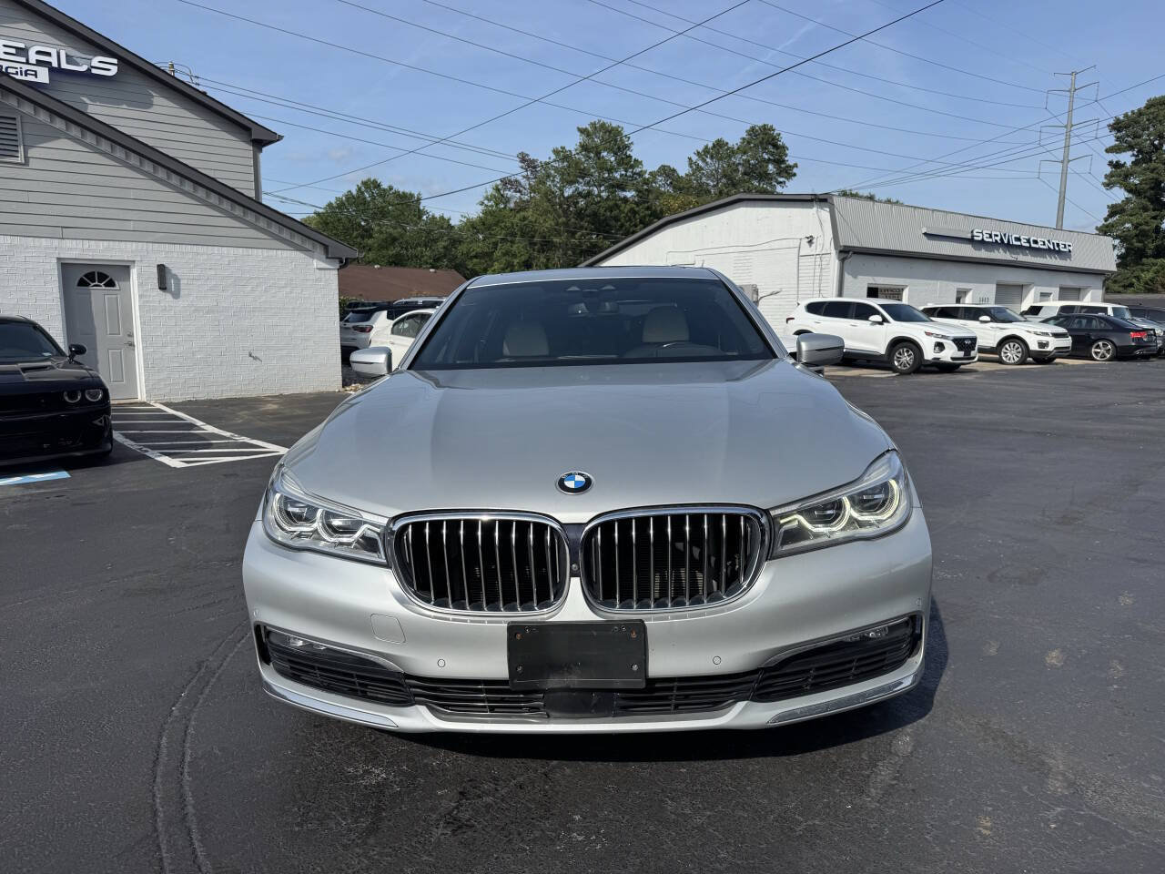 Used 2018 BMW 750i xDrive AWD/4WD image 2